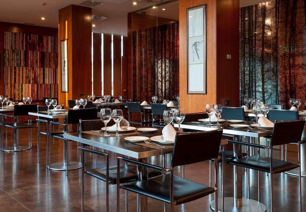 Ac Hotel Ponferrada By Marriott Ngoại thất bức ảnh