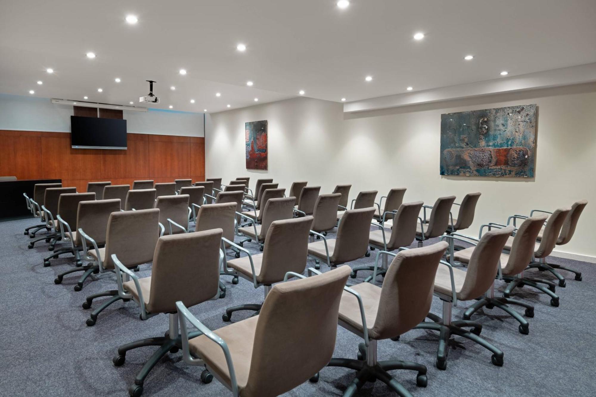 Ac Hotel Ponferrada By Marriott Ngoại thất bức ảnh