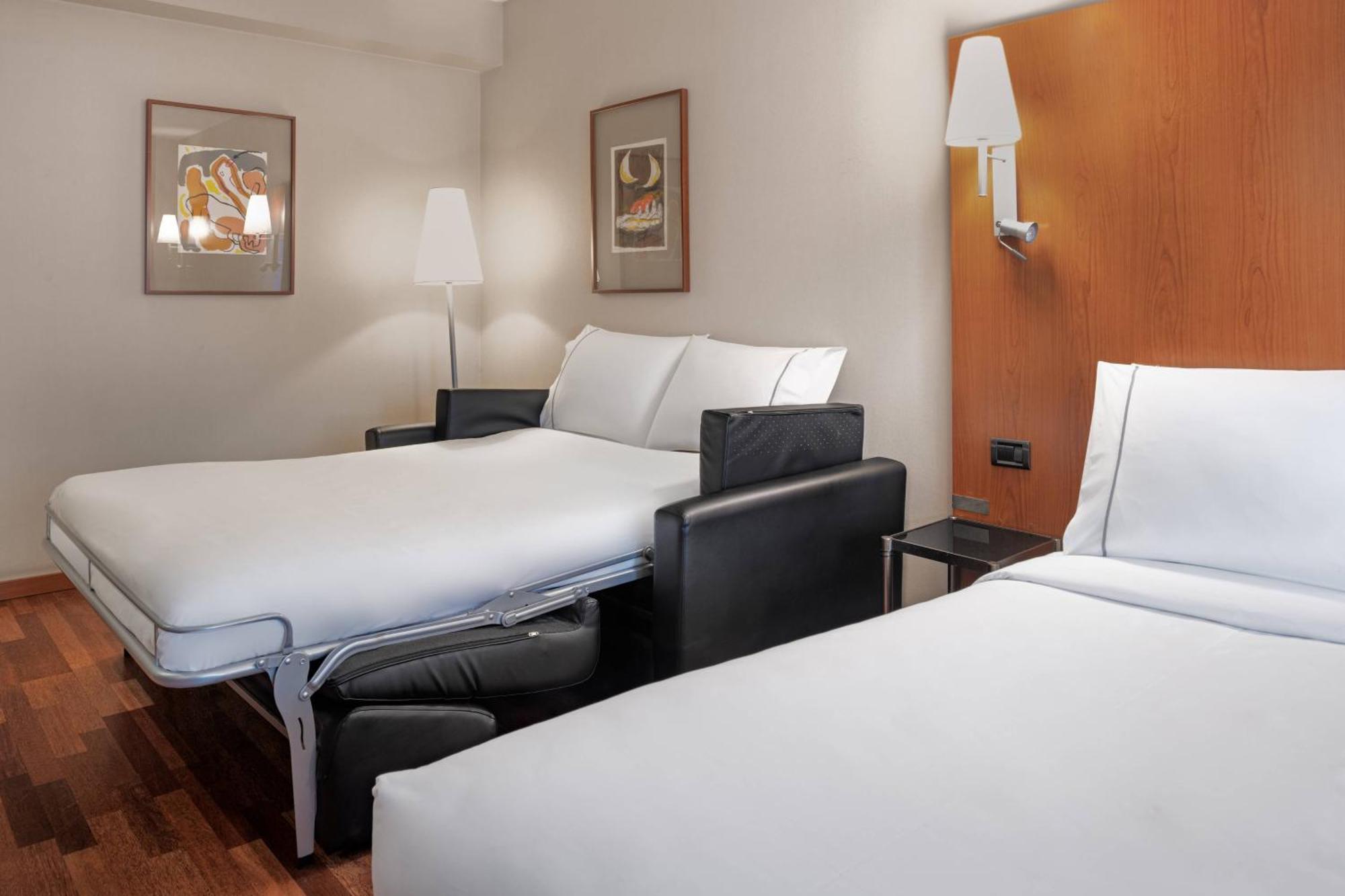 Ac Hotel Ponferrada By Marriott Ngoại thất bức ảnh