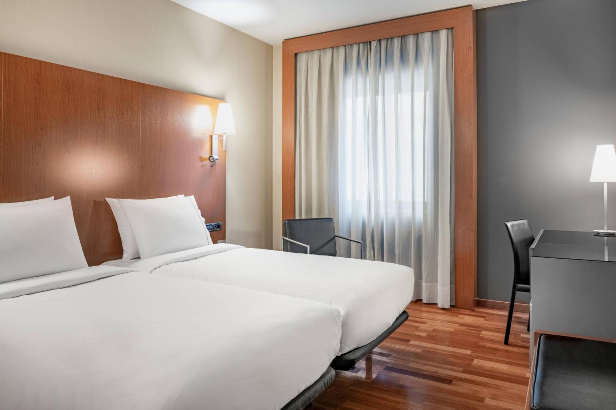 Ac Hotel Ponferrada By Marriott Ngoại thất bức ảnh